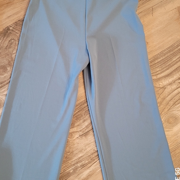 Verve ocean blue dress pants brand new with tag. Size medium - Picture 2 of 6